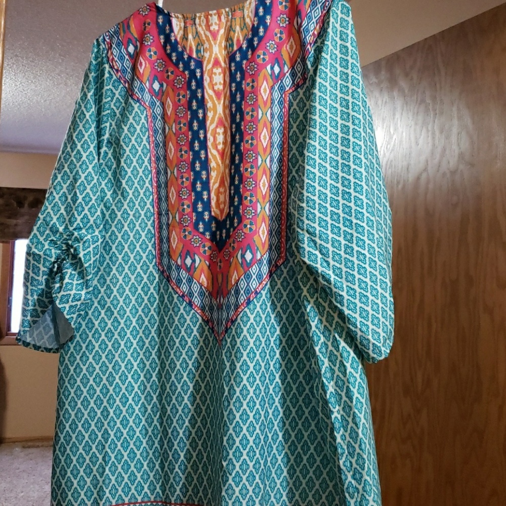 Dress - Picture 2 of 4